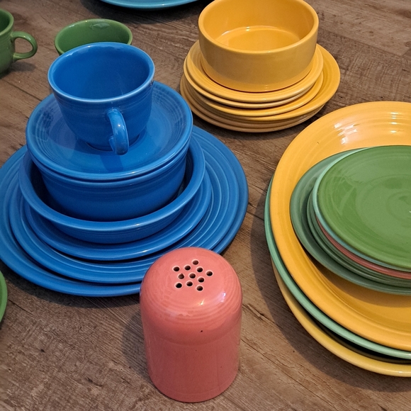 Peacock fiestaware read description - Picture 4 of 5